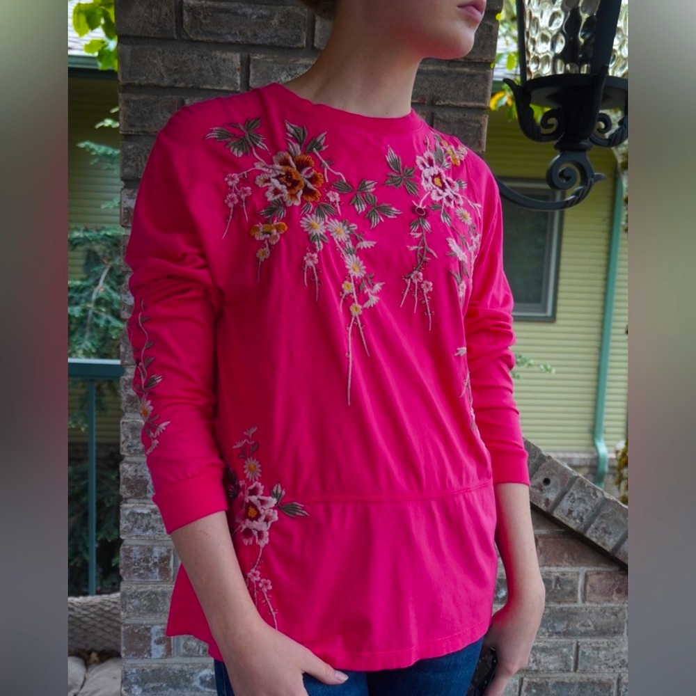 Johnny Was Embroidered Lightweight Sweatshirt
